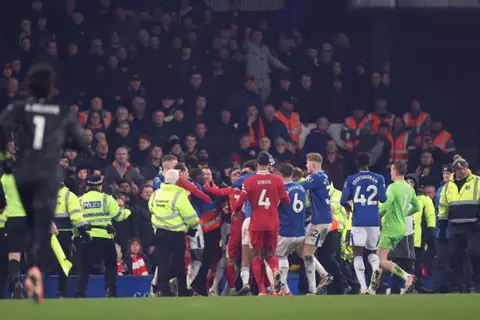 صباحك أوروبي.. تاركوفسكي يحبط ليفربول.. تأثر جوارديولا.. ومستقبل لامين يامال